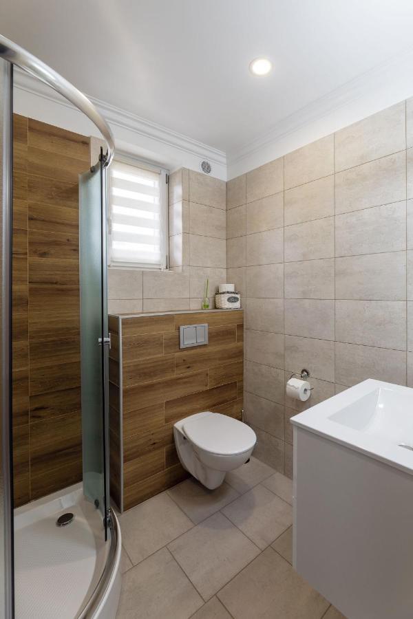 Pokoje Goscinne I Apartamenty Margaret Kudowa-Zdrój Exterior foto