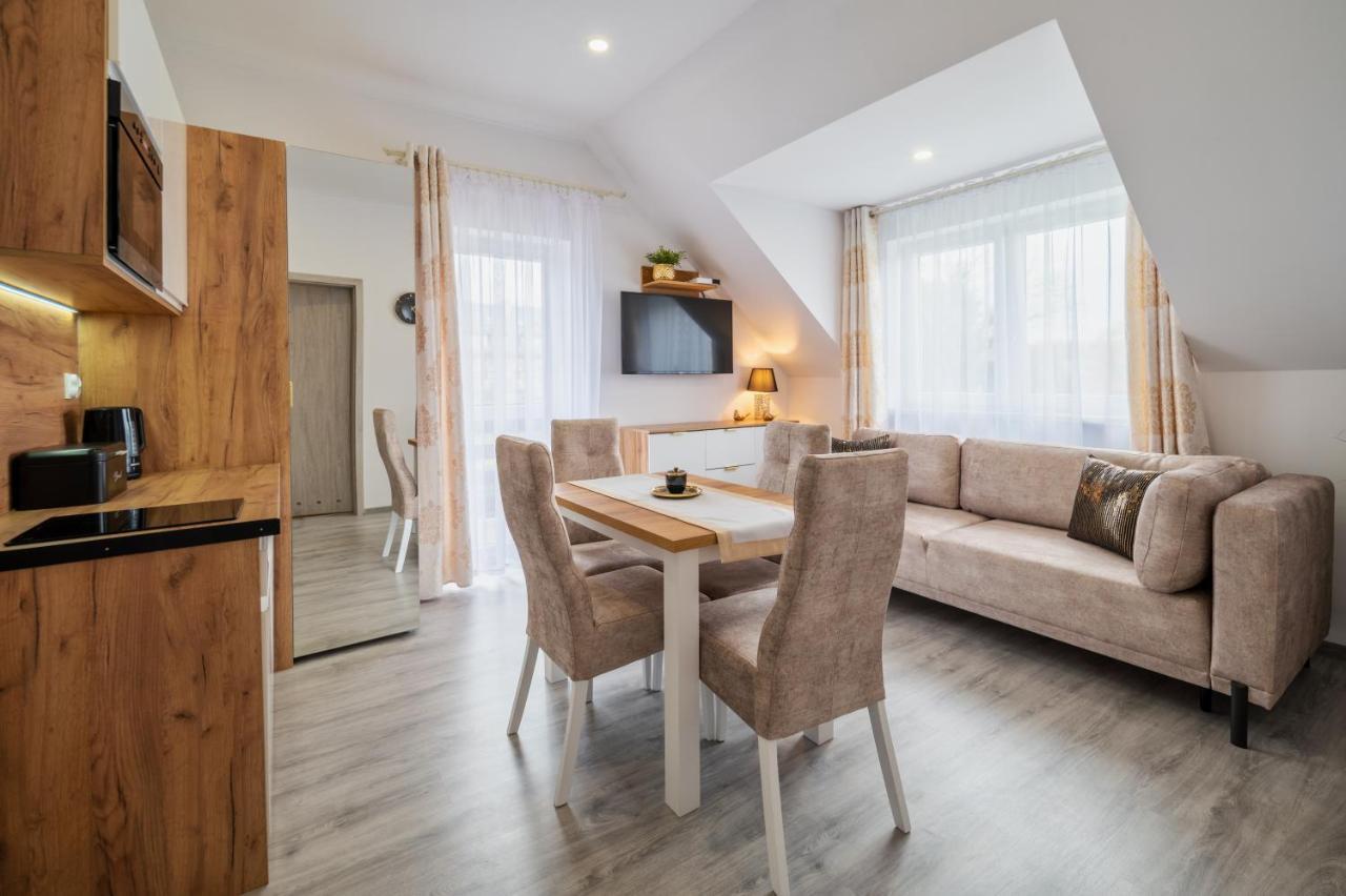 Pokoje Goscinne I Apartamenty Margaret Kudowa-Zdrój Exterior foto